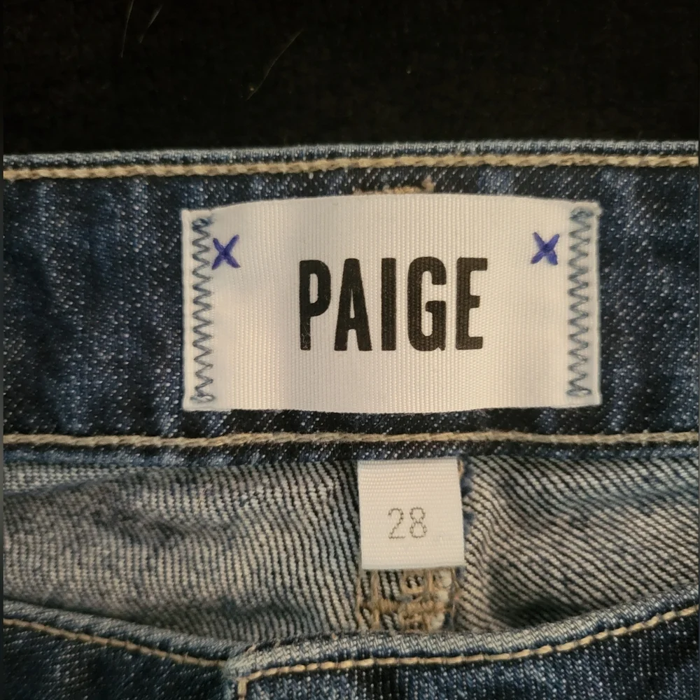 PAIGE Shorts - Picture 3 of 4